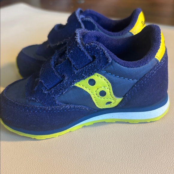 Saucony Navy and Yellow Kids Hook-and-Loop Sneakers - Picture 8 of 11